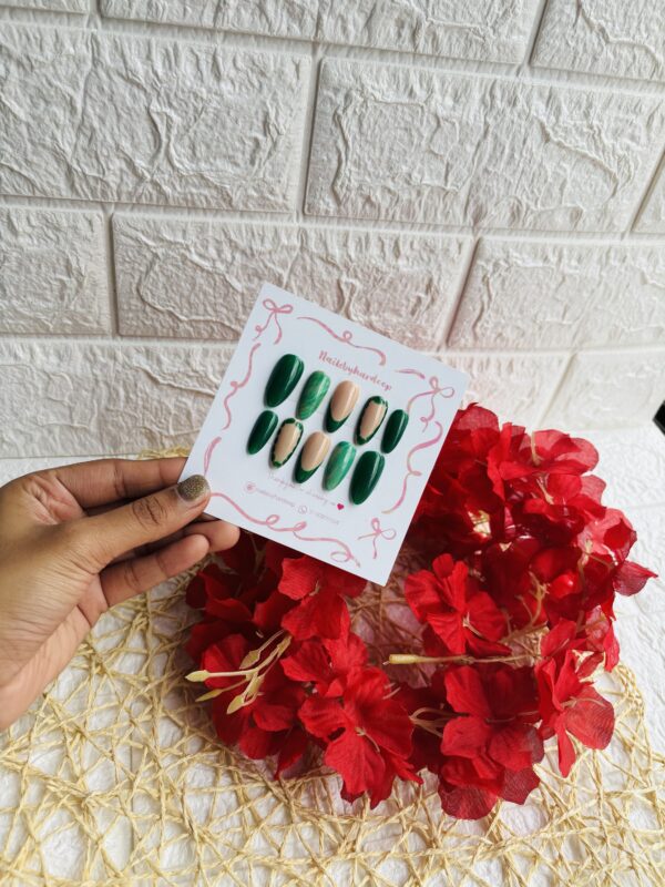 Green Marble Nails - Image 2