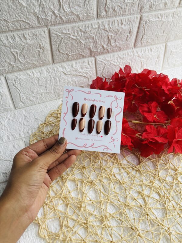 Brown Nails - Image 2