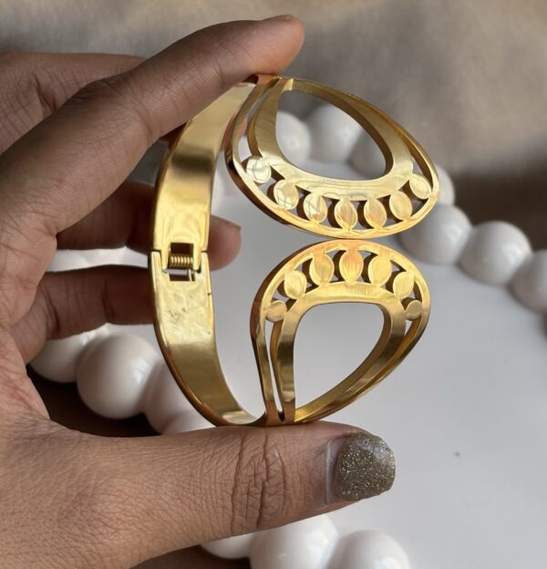 Chunky Bracelet - Image 2