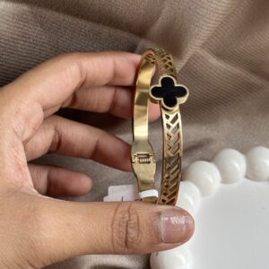 Golden Clover Bracelet