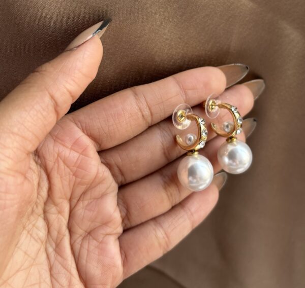 Hoops Pearl Earring