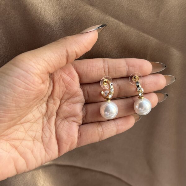 Hoops Pearl Earring - Image 2