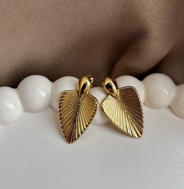 Small Leaf Earring - Image 2