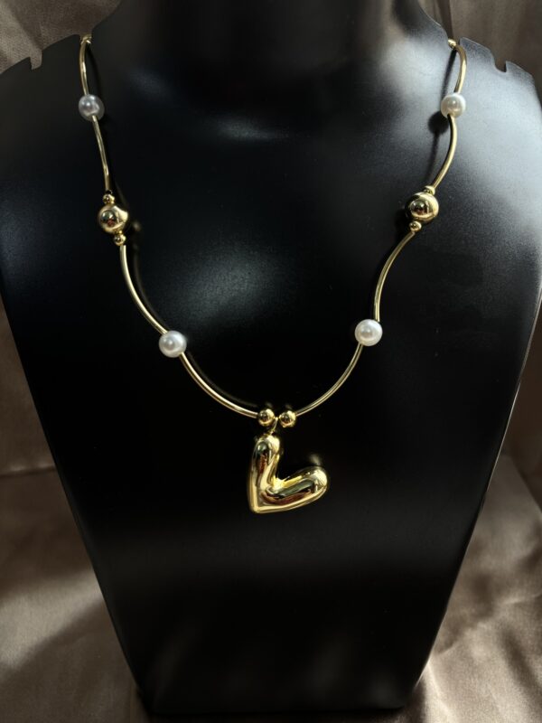 Heart Peal Neckpiece - Image 3