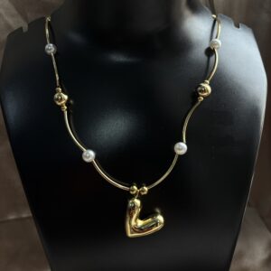Heart Peal Neckpiece