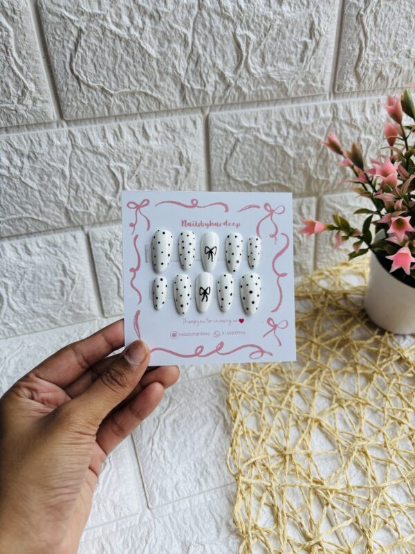 White Presson Nails - Image 3