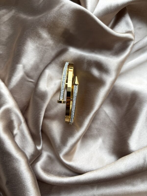 Nail Bangle