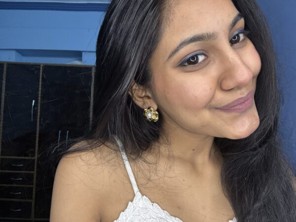 Flower Pearl Earring - Image 2