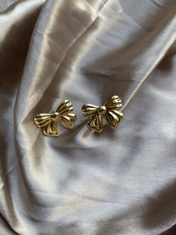 Bow Earring