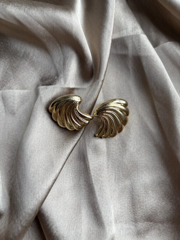 Beachy Earrings - Image 3