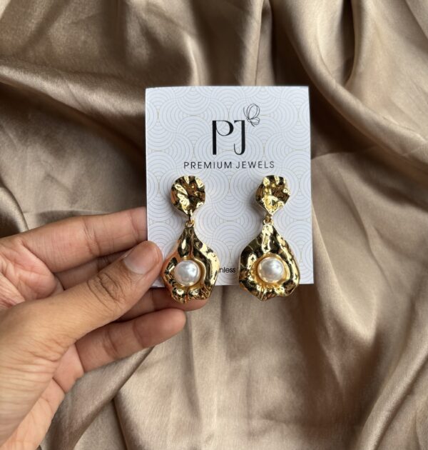 Golden Pearl Earring - Image 2
