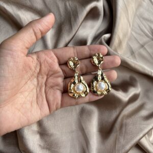 Golden Pearl Earring