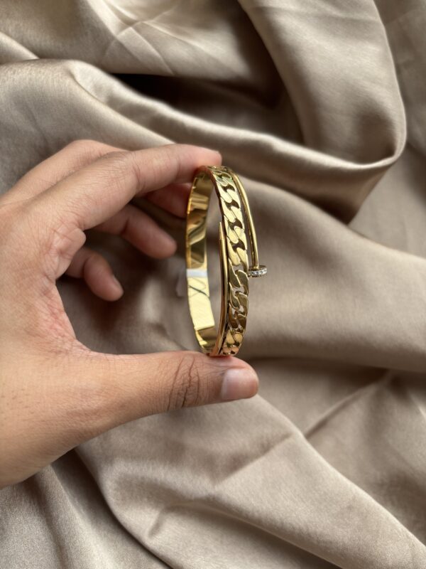 Nail Cartier - Image 2