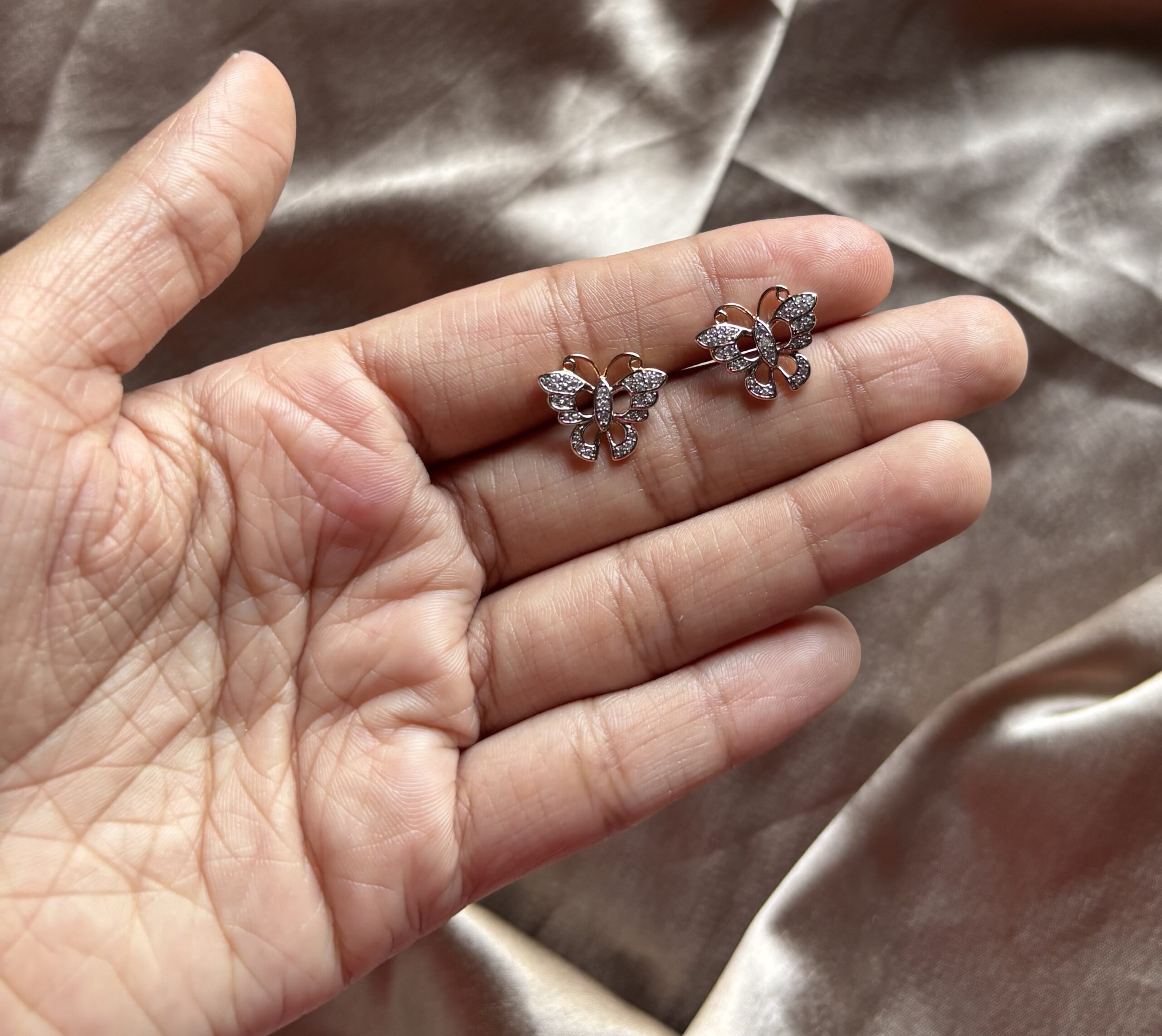 Mini butterfly earrings