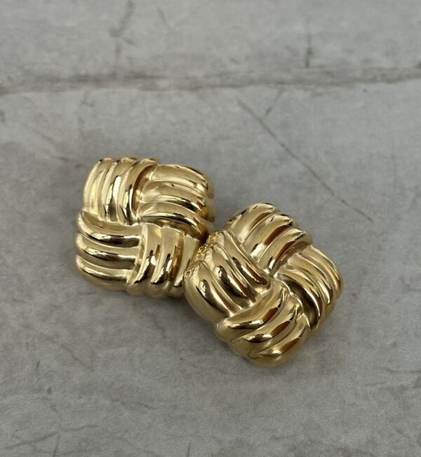 Statement earring - Image 2