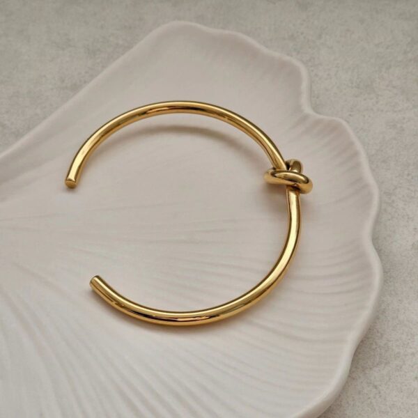 Knot Anti-Tarnish Bracelet