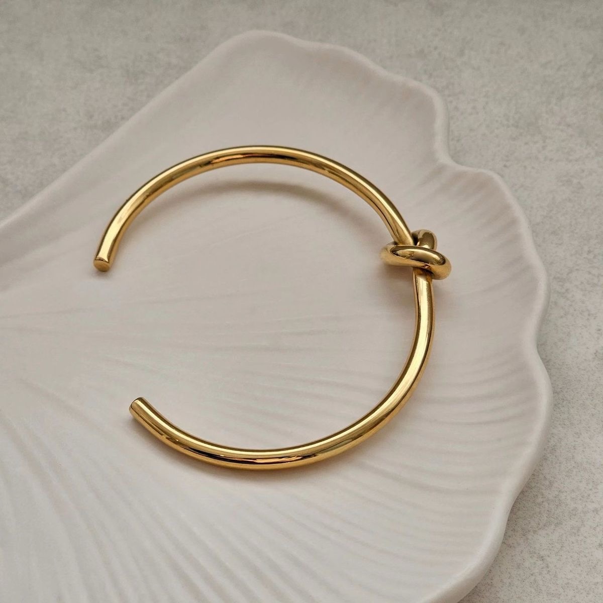 Knot Anti-Tarnish Bracelet