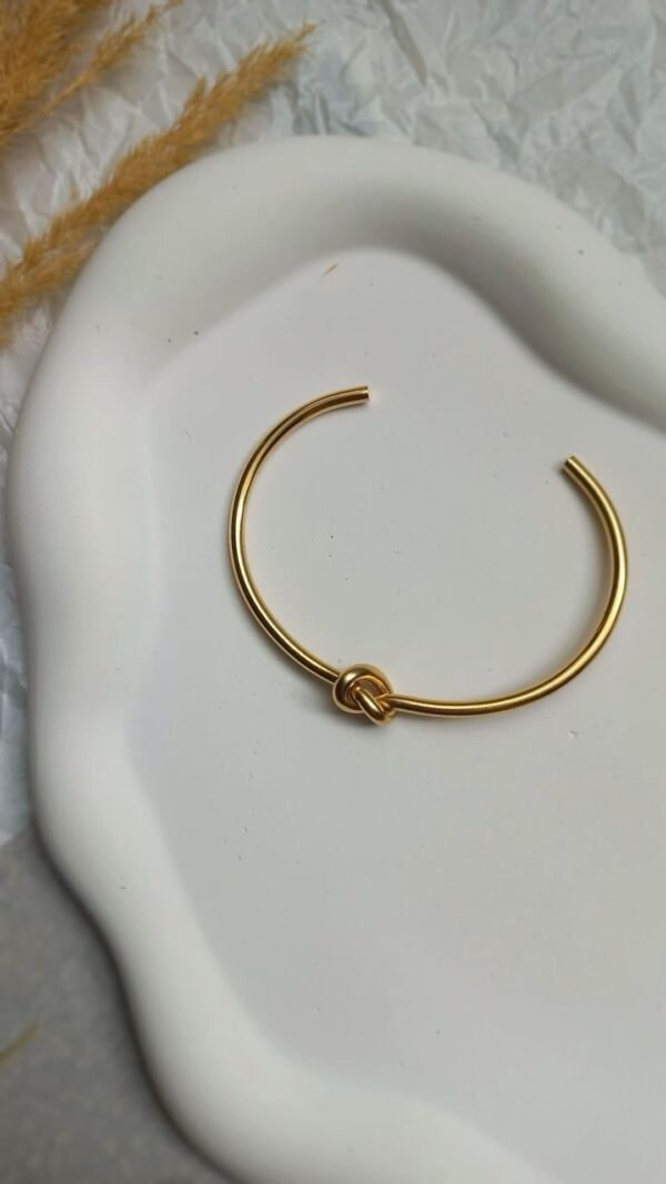 Knot Anti-Tarnish Bracelet - Image 2