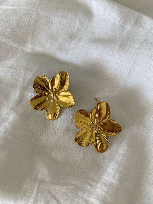 Flower Golden Earring