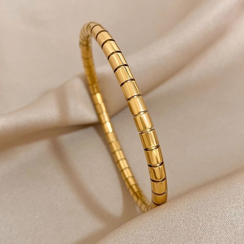 Sleek Kada Bracelet