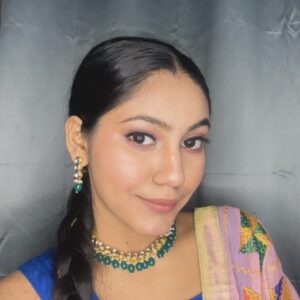 Green Kundan Set with Earrings✨